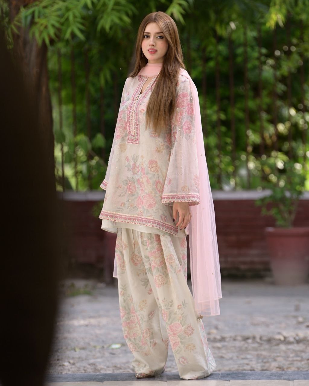 Exclusive White Pure Chiffon Embroidery Work Pakistani Suit With Pink Dupatta